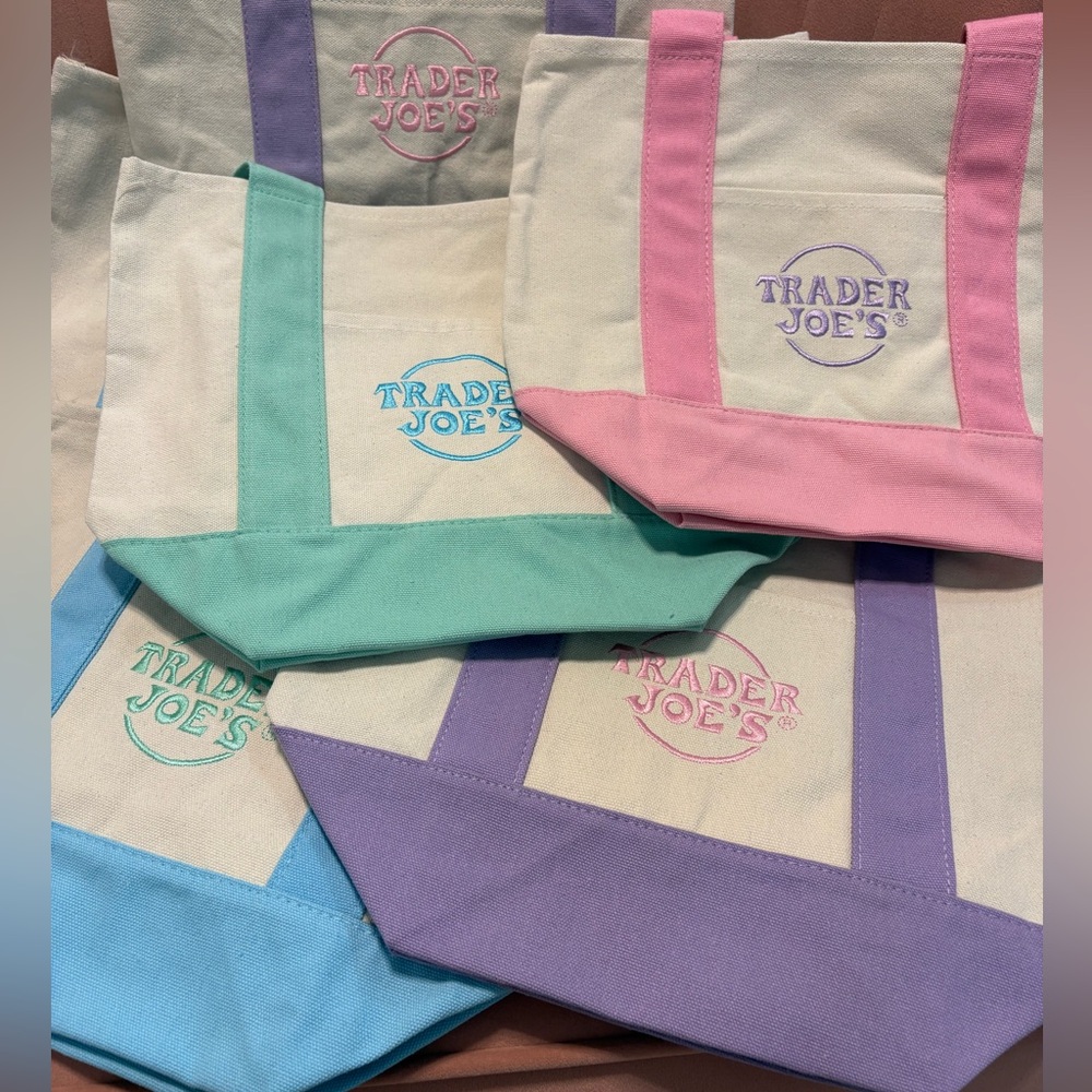 Trader Joe's Pastel Canvas Tote Bags Set of 4